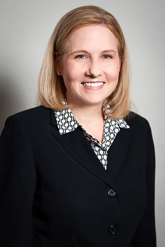 Kelly L. Kral Headshot
